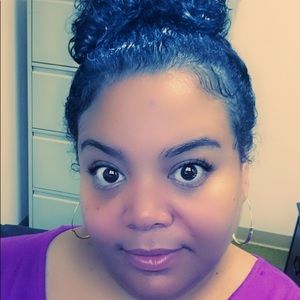 Meet your Posher, April